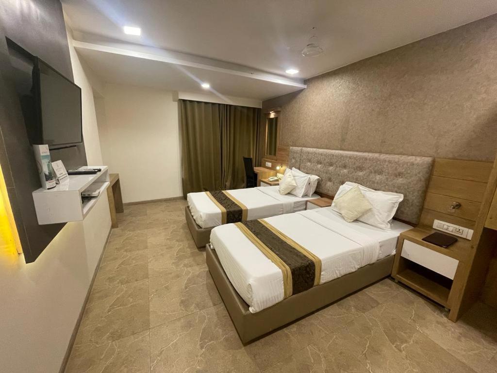 Hotel Grace Galaxy Mumbai Exterior photo